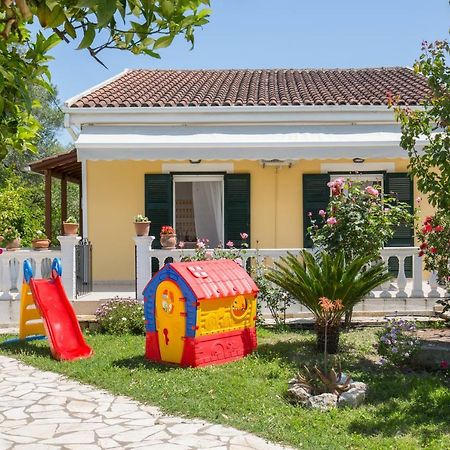 Kariá Holiday Home Lefkímmi Exteriér fotografie